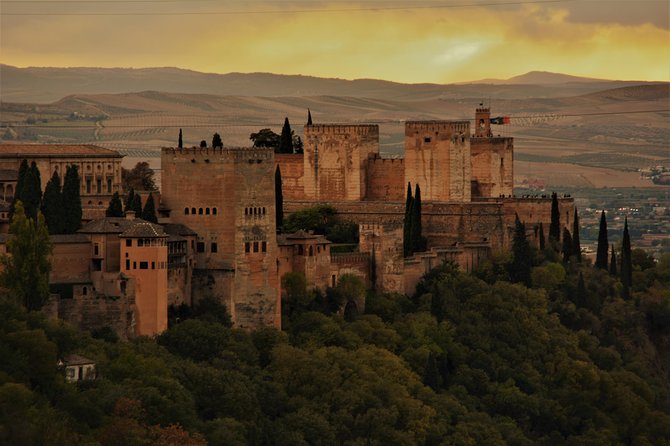 Tour of Albaiçín, Sacromonte and Viewpoints (German Language) - Important Information