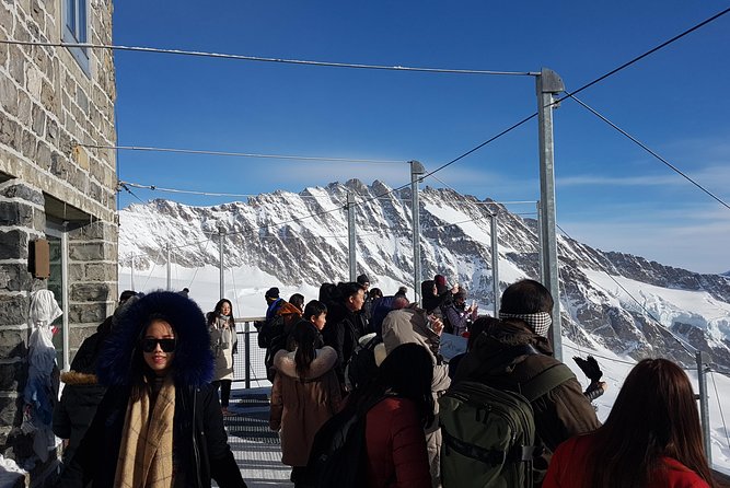 Alpine Heights: Exclusive Small Group Journey to Jungfraujoch - Guide and Group Experience