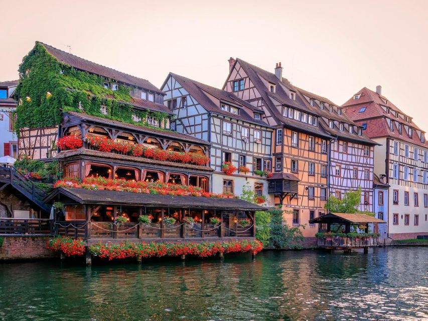 Colmar: Express Walk With a Local in 60 Minutes - Discover Fairy-Tale Charm