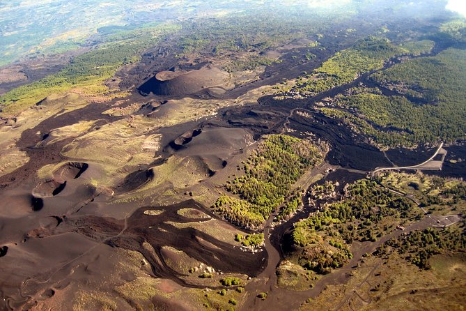 ETNA - Trekking to the Craters Eruption of 2002 - Schedule and Participation