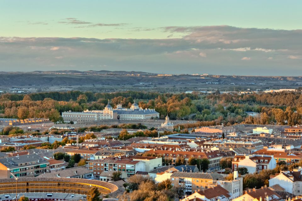 From Madrid: Traditional Villages, Winery Tour & Tapas Lunch - Cultural and Culinary Experience