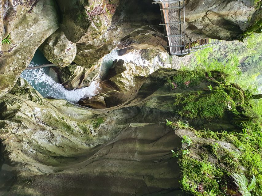 From Zurich: Waterfalls Valley & Aareschlucht Gorge Day Tour - Visiting the Waterfalls