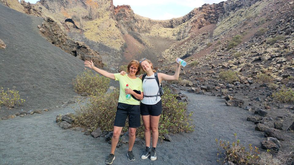 Guided Ebike Tour Among the Volcanoes of Lanzarote - Itinerary Highlights