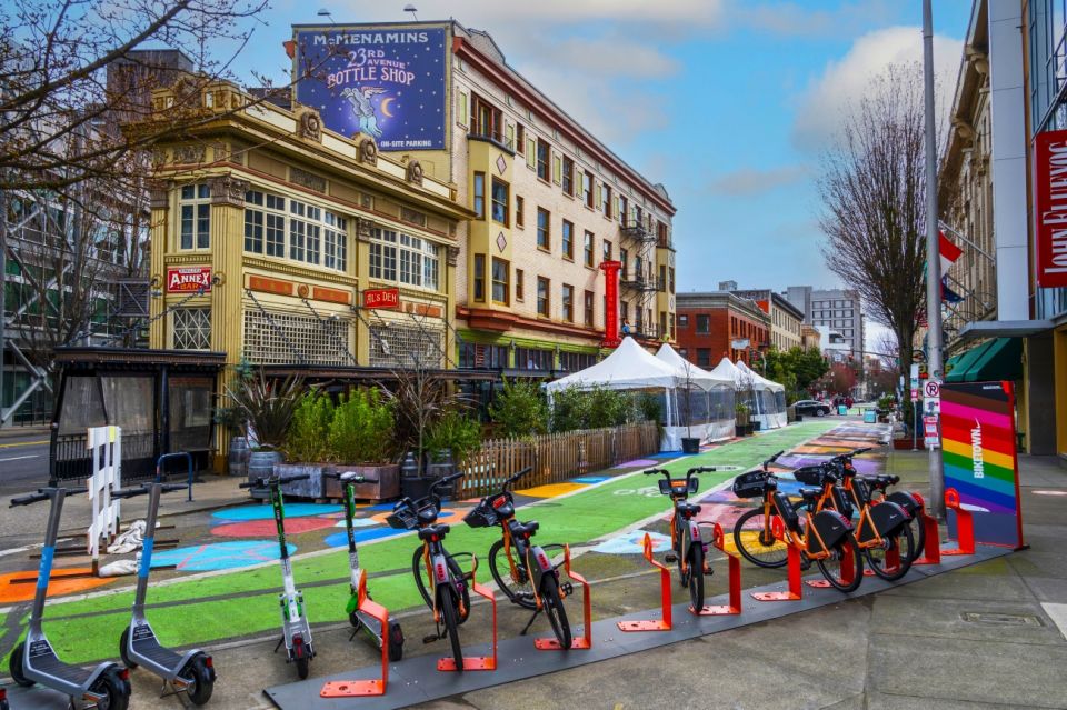 Guided Walking Tour of Downtown Portland, Oregon - Iconic Landmarks and Public Squares