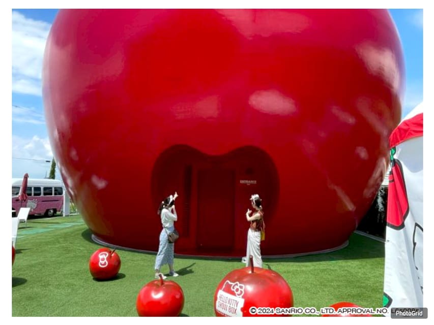 Hello Kitty (Awaji Island) Apple Land Theme Park From Osaka - Dining Options at Hello Kitty Smile