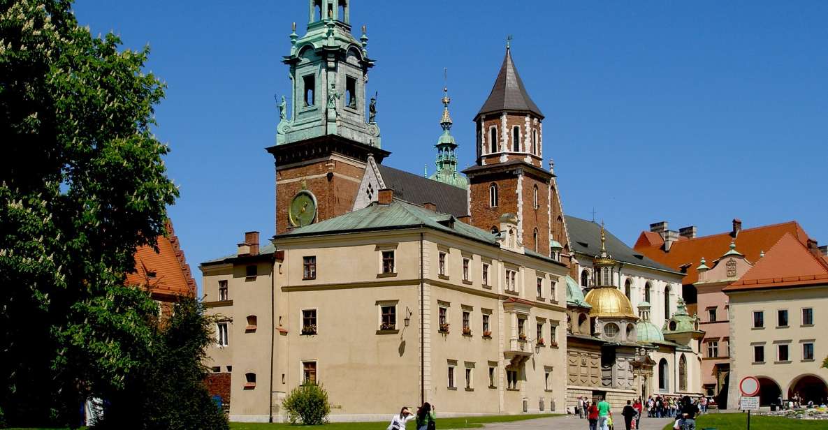 Krakow: Wawel Hill Guided Tour With Entry to Wawel Cathedral - Exploring Wawel Cathedral