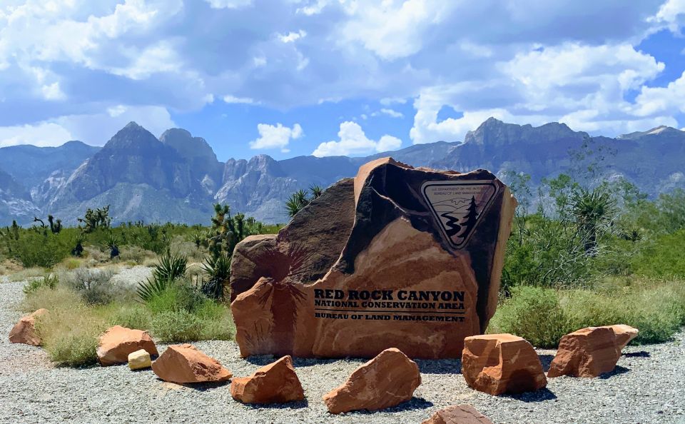 Las Vegas: Red Rock Canyon & Whimsical Cactus Joes + Lunch - Highlights