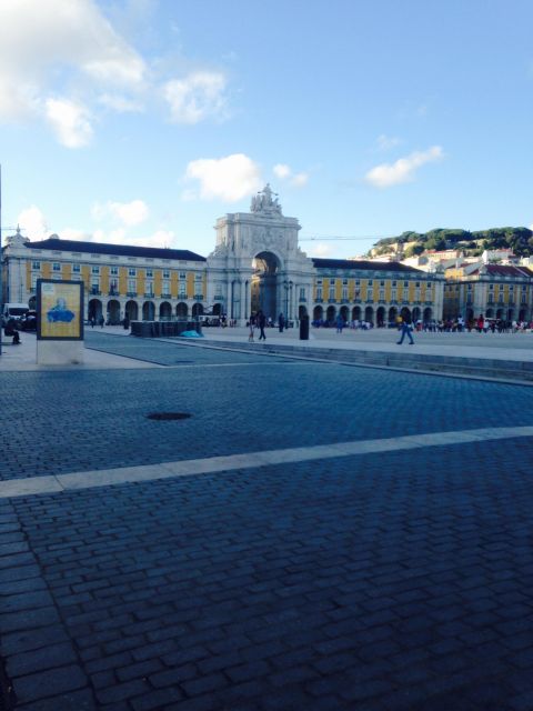 Lisbon: Lisbon Old Town Private Tour by Tuk Tuk - Experience Details