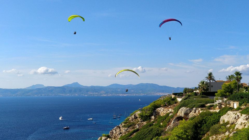 Mallorca: Paratrike Flight With Acrobatics and Engine Stop - Safety and Equipment