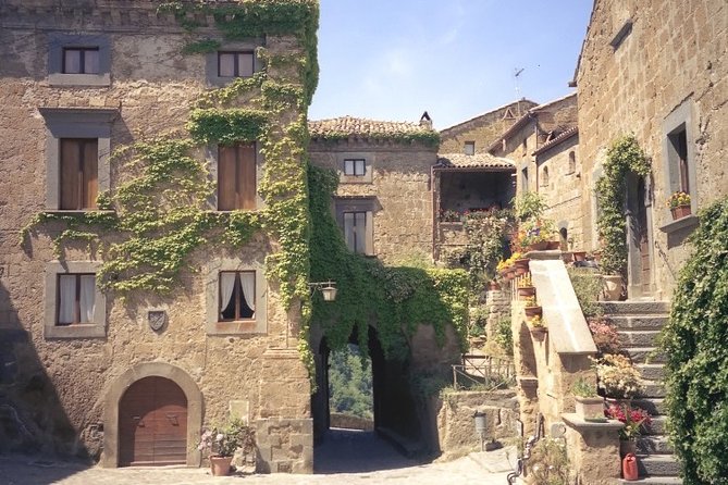 Orvieto and Civita Di Bagnoregio Full Day Trip From Rome - Booking and Pricing