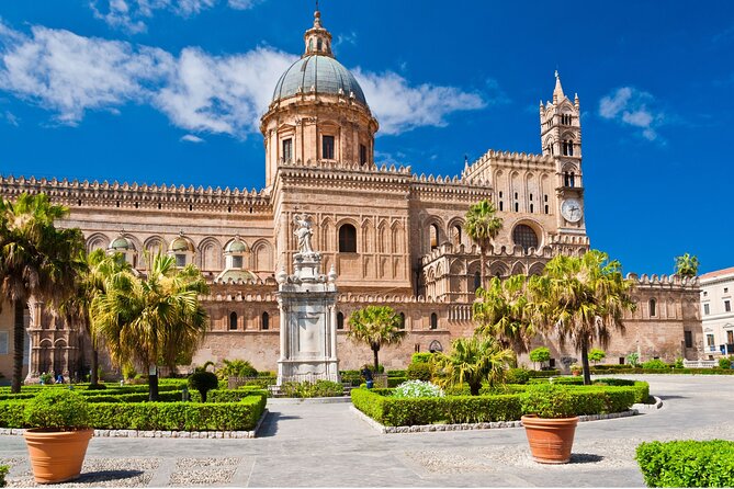 Palermo : Private Custom Walking Tour With a Local Guide - Guide Experience and Customer Feedback