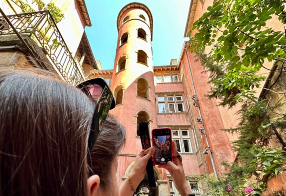 Photographic and Historical Workshop of Old Lyon - Tour Details