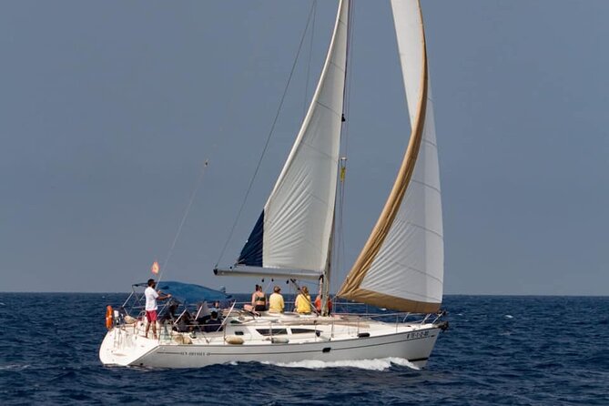 Private Yacht Excursion From Puerto Colon 3 Hours - Onboard Experience and Activities