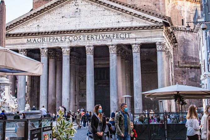 Rome City Center Walking Tour in a Small Group - Meeting Point