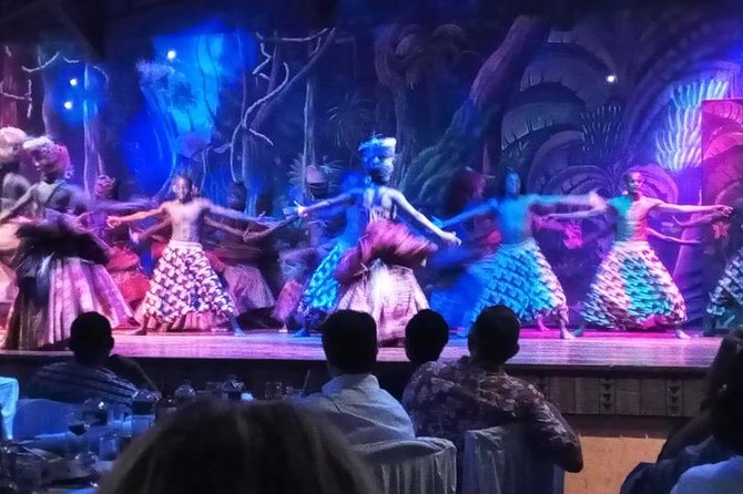 Safari Cat Dancers Show And Dinner - Food and Drink Options