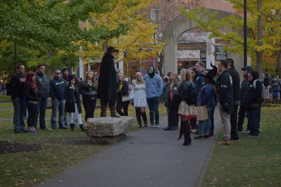 Salem Night Tour: Haunt and History Guided Night Tour - Language and Accessibility