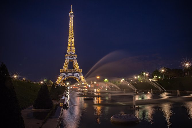 Seine River Dinner Cruise Maxims De Paris With Champagne and Live Music - Cancellation Policy