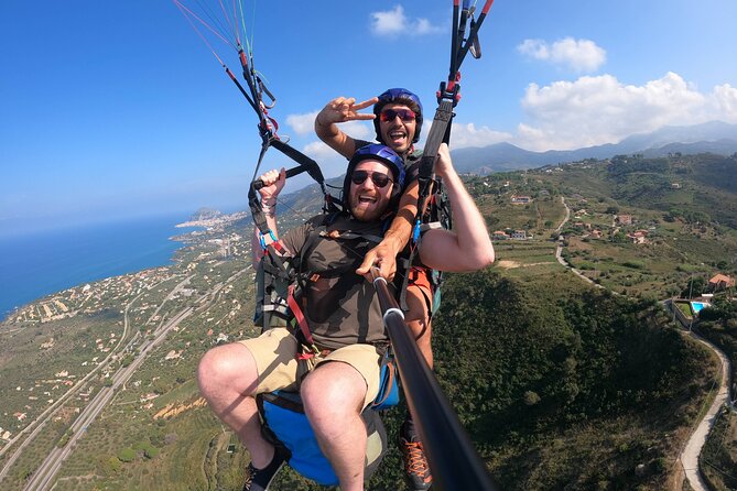 Tandem Paragliding Flight in Taormina - Meeting and End Points