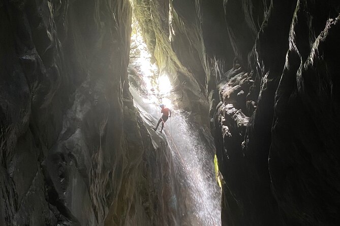 Trekking/Rappelling Waterfalls in Dominican Republic - Practice Rappel at La Culebra Waterfall