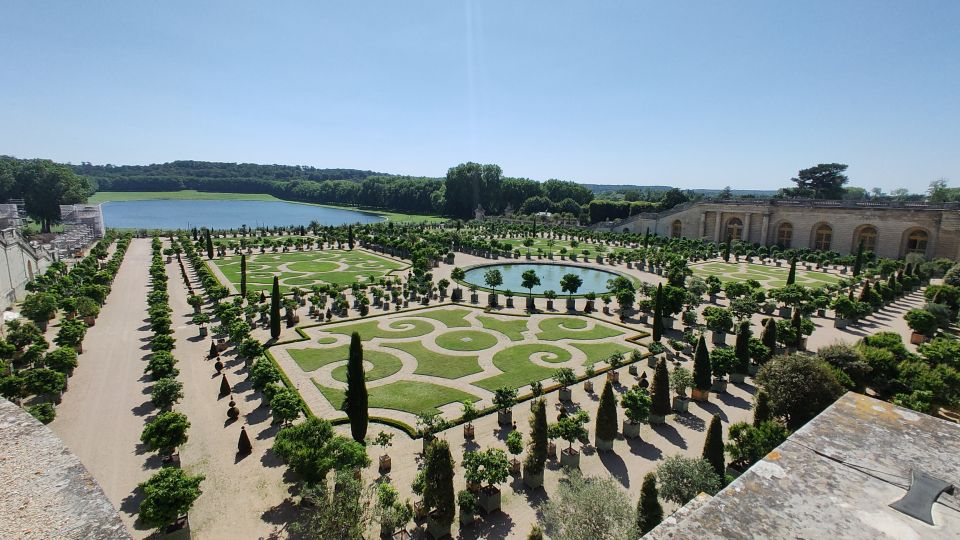 Versailles: Garden Private Guided Tour & Palace Entry Ticket - Exploring Trianon Palaces