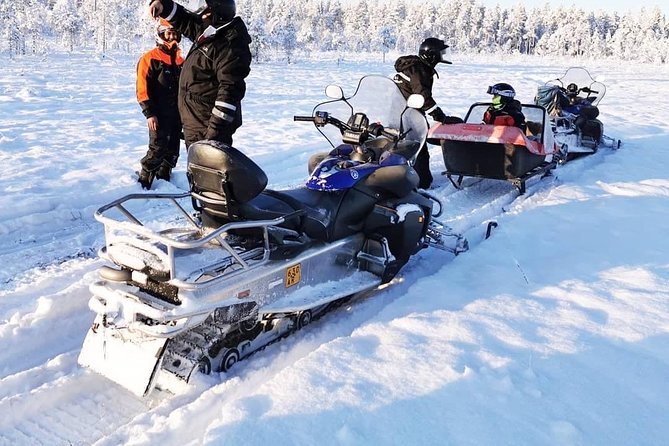 1-Hour Snowmobile Safari Experience - Cancellation Policy