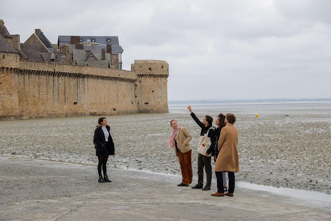 2 Days Mont Saint Michel, Loire Castles Guided Tour - Loire Valley Chateaux