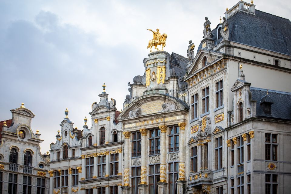 Brussels: Highlights Walking and Bus Tour With Waffle - Participant Information