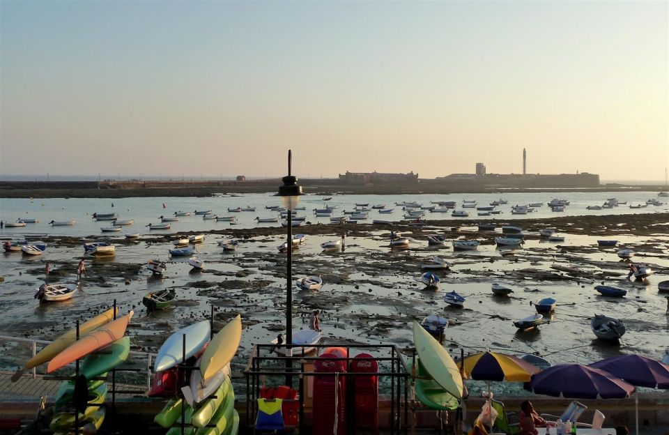 Cadiz: 3-Hour History & Tapas Private Walking Tour - Inclusions