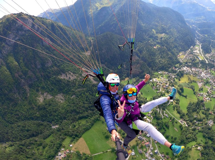 Chamonix-Mont-Blanc: Mountain Tandem Paragliding Flight - Preparing for the Paragliding Adventure