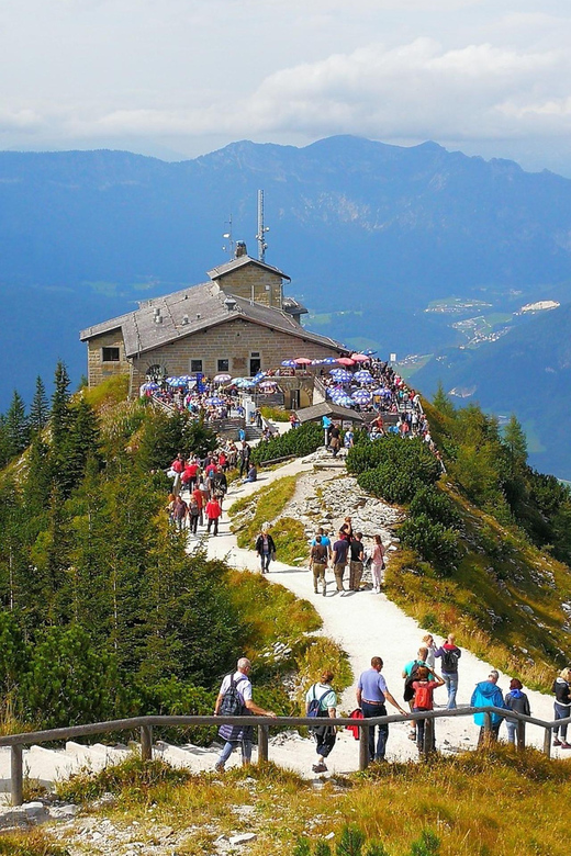 Day Trip From Munich to Eagles Nest, Königssee & Salzburg - Visiting Königssee