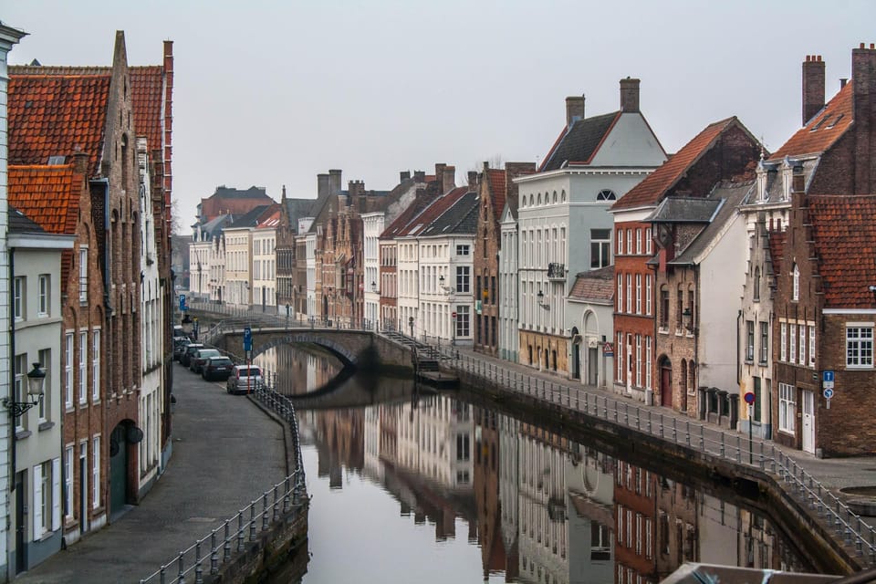 From Amsterdam: Guided Day Trip to Brussels and Bruges - Bruges Guided Tour