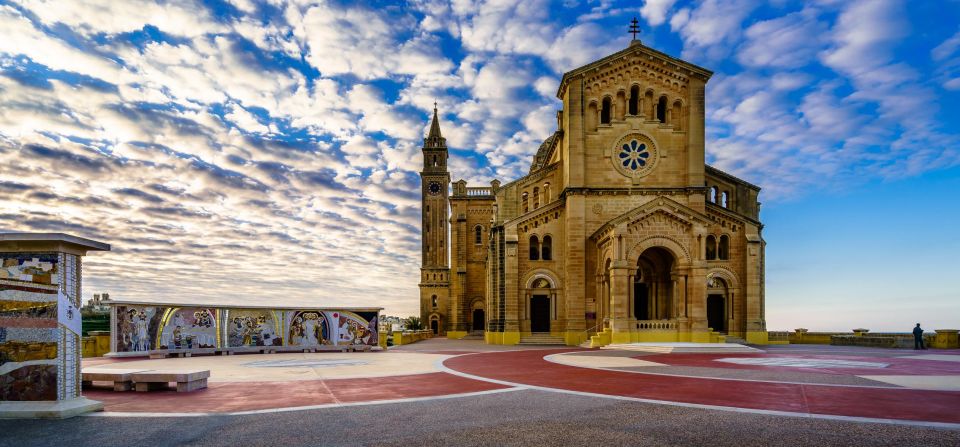 From Sliema: Gozo, Comino & The Blue Lagoon Boat & Bus Tour - Target Audience