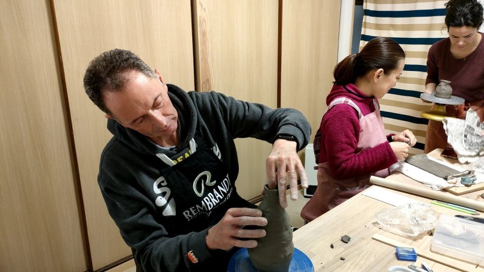 Osaka: Private Workshop on Traditional Japanese Ceramics - Instructor and Language