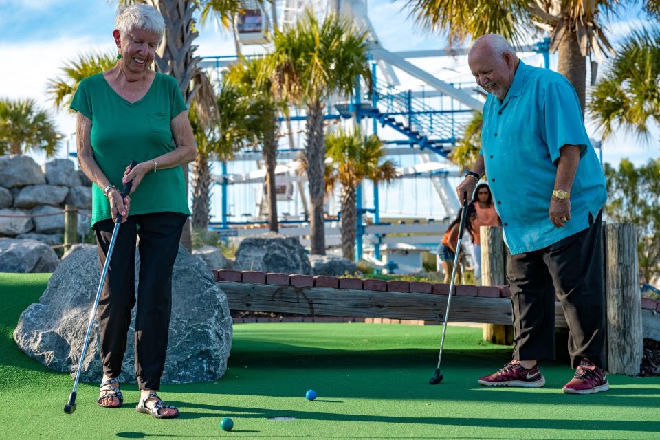 Panama City Beach: SkyWheel Miniature Golf Pass - Entertaining Outing From the Beach