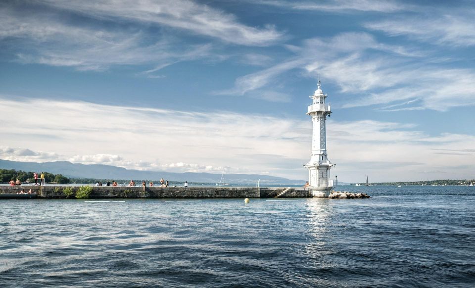 Pearls of Geneva – Family Walking Tour - Capturing Picturesque Promenade Du Pin