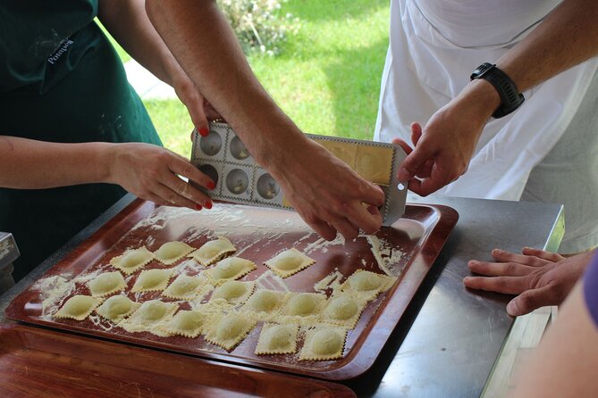 Pompeii Tour and Cooking Class With Mamma - Dietary Accommodations