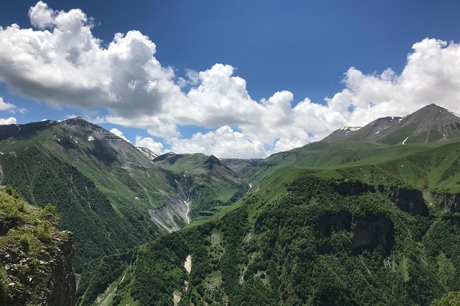 Private Day Trip to Gudauri and Kazbegi From Tbilisi via Jvari and Mtskheta - Jinvali Water Reservoir