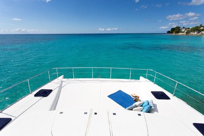 Private Yacht in Montego Bay - Snorkeling, Snacks, Cocktails - Snorkeling and Swimming