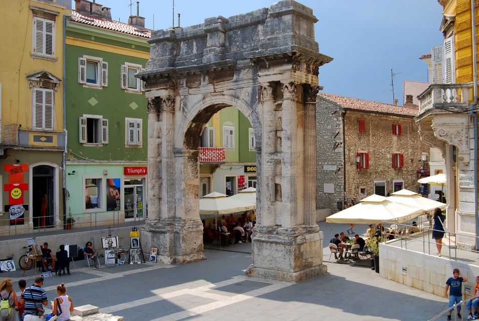 Pula: Historic Walking Tour With Local Guide - Discovering Local Istrian Products