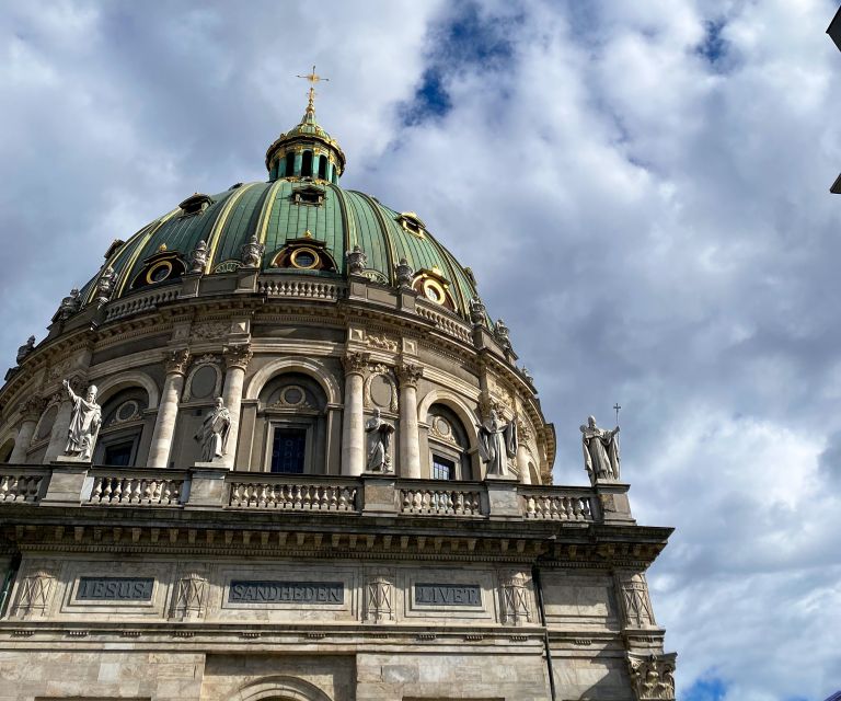 Self-Guided Mystery Tour by Amalienborg Palace (ENG/DA) - Exploring Historical Sights