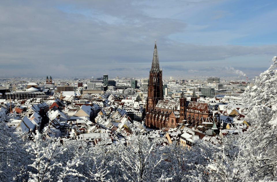 Winter Walk Through Freiburg's Old Town With Mulled Wine - Additional Considerations