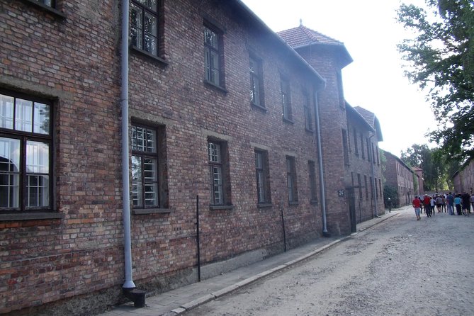 Auschwitz Tours Memorial and Museum Guided Tour From Krakow - Reviews and Ratings