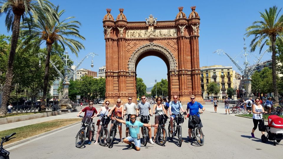 Barcelona: Private Photography and City Highlights Bike Tour - Things To Known