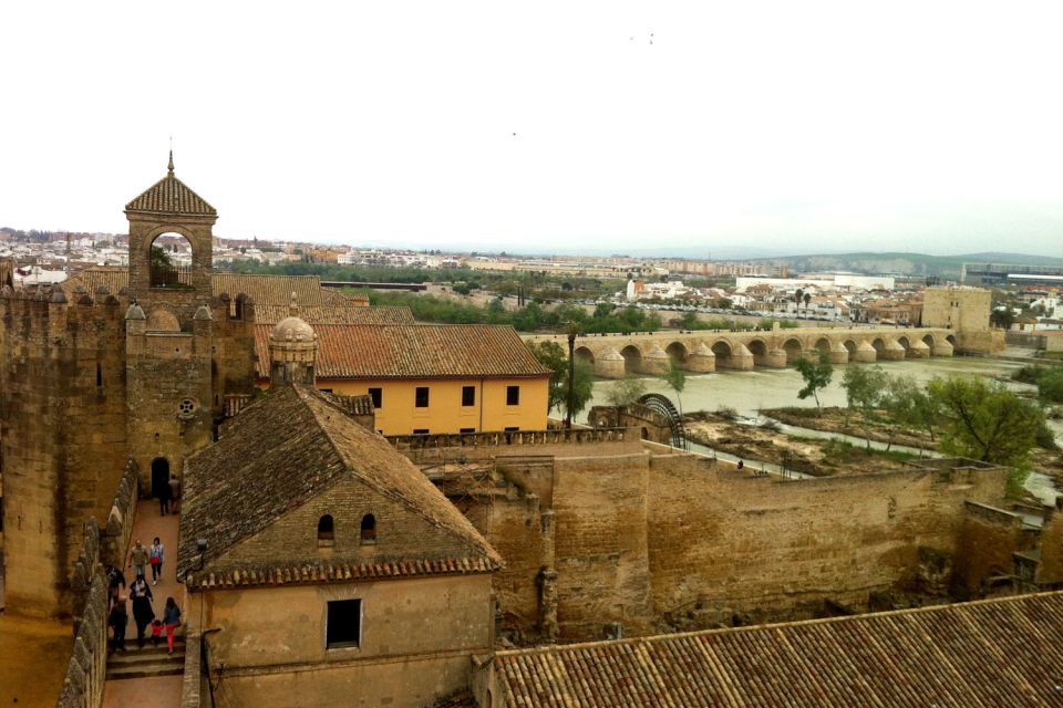 Cordoba Highlights Full-Day Tour From Granada - Calle De Las Flores Stroll