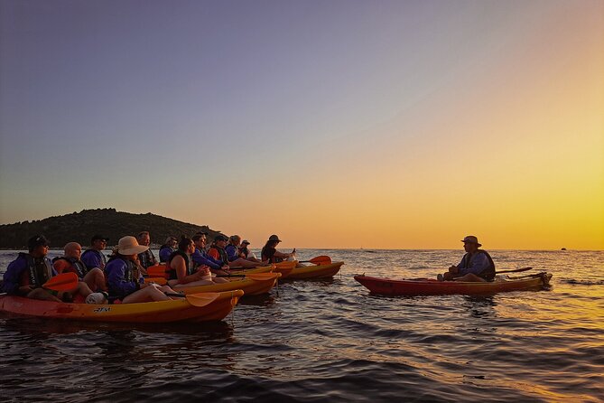 Dubrovnik Sunset Sea Kayak Tour With Locals - Customer Reviews