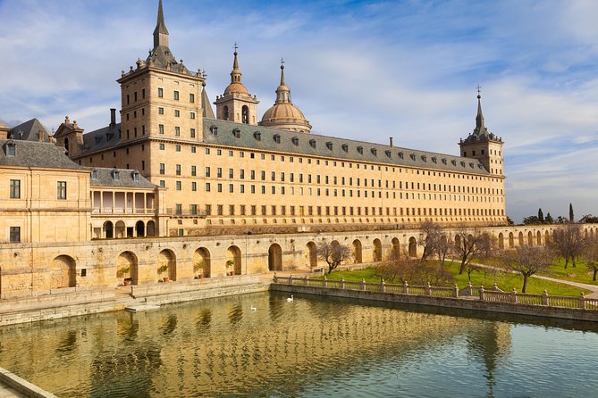 Escorial & Valley From Madrid With Optional Afternoon Tour to Toledo or Segovia - Customer Reviews