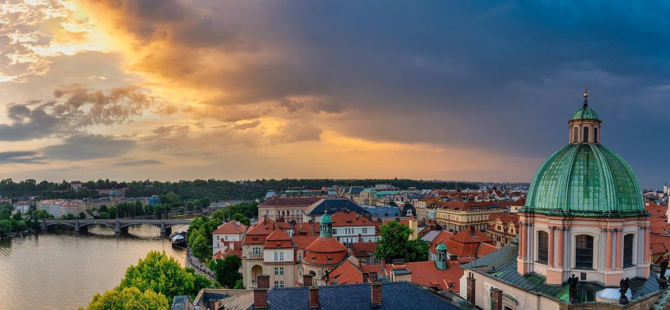 Evening Prague Castle Without Anybody - Pickup Locations