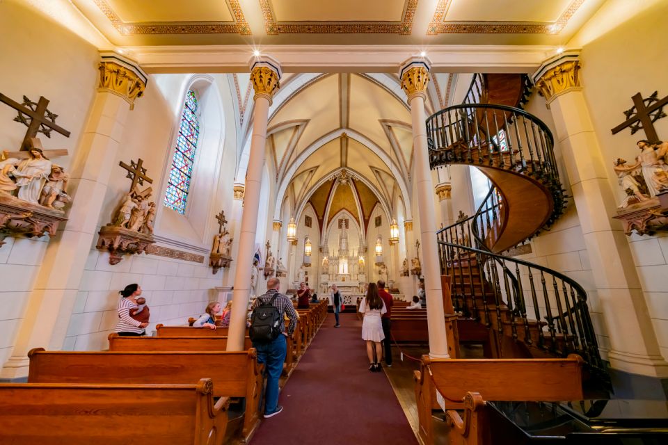 Golden Years in Santa Fe: A Senior's Cultural Journey - Vibrant Plazas and Chapels