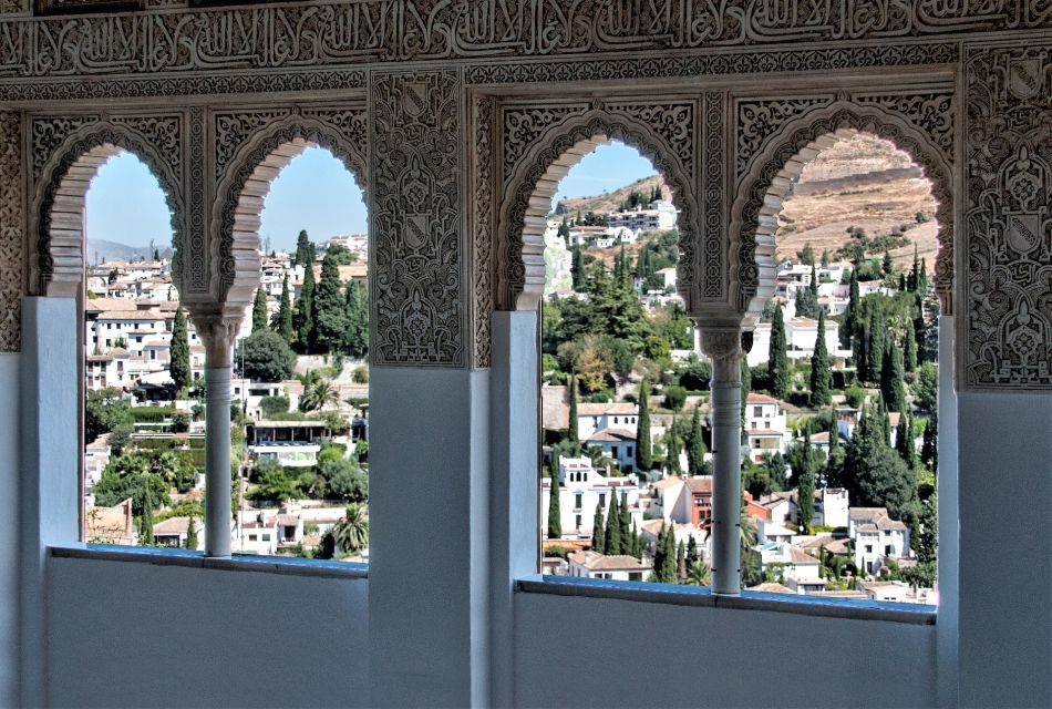 Granada: Alhambra Complex Guided Tour With Ticket - Customer Reviews and Ratings