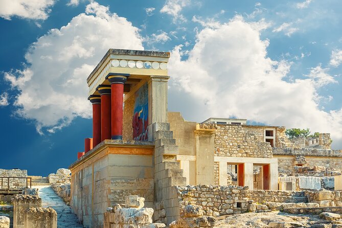 Knossos Palace of Crete With Transportation 7h Tour - Heraklion Archaeological Museum